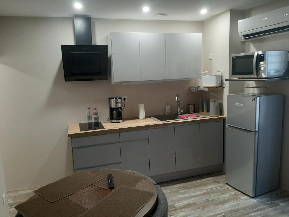 3 Apt T2 Cosy De 40 A 50 M2 Ideal Pour Un Deplacement Pro " Les Iris " Bourg-Saint-Andeol Exterior photo