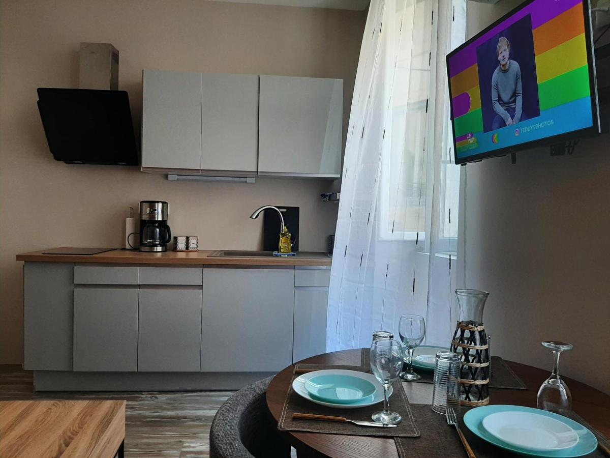 3 Apt T2 Cosy De 40 A 50 M2 Ideal Pour Un Deplacement Pro " Les Iris " Bourg-Saint-Andeol Exterior photo